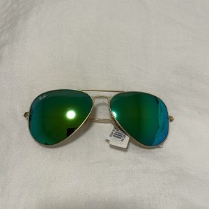 Ray-Ban Aviator Sunglasses